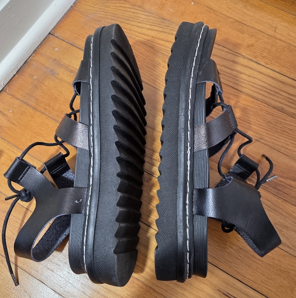 Torrid Black lace-up gladiator strappy sandals size 9 wide width white stitching - Picture 13 of 16